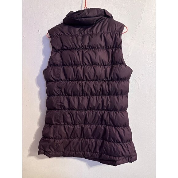 Athleta Downabout Asymmetric Puffer Vest Wild Raisin Maroon No Flaws - Picture 6 of 15